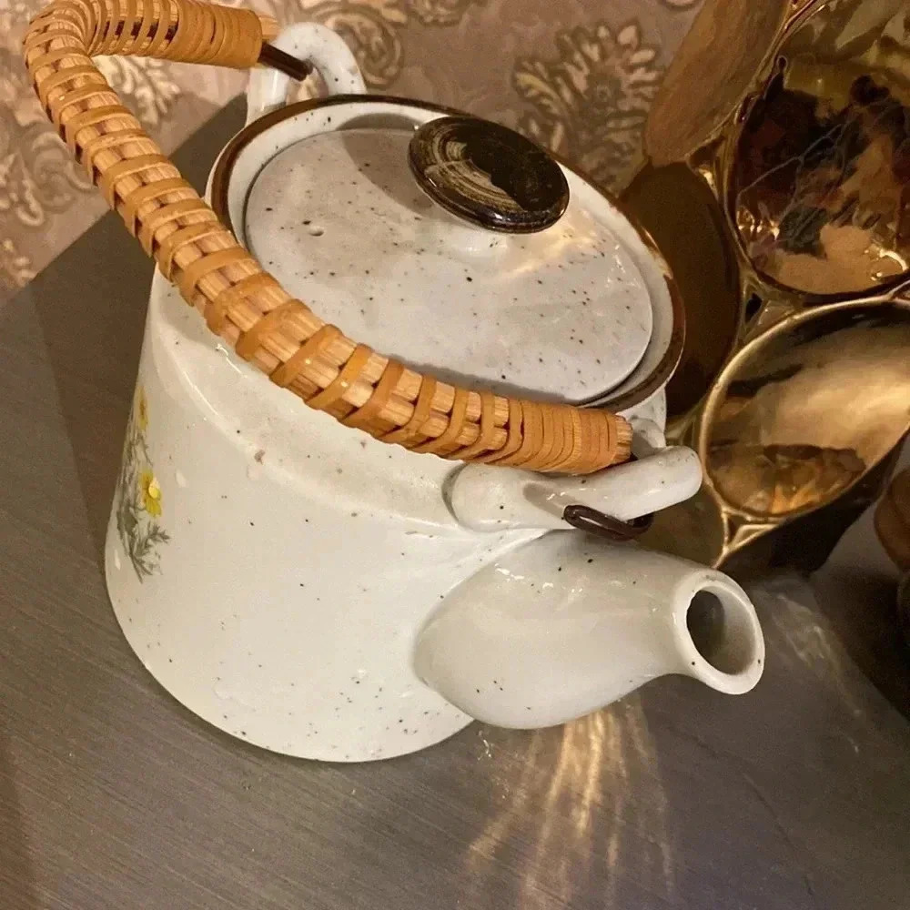 Japanese Teapot With Rattan Handle Floral Design Vintage - Picture 5 of 5
